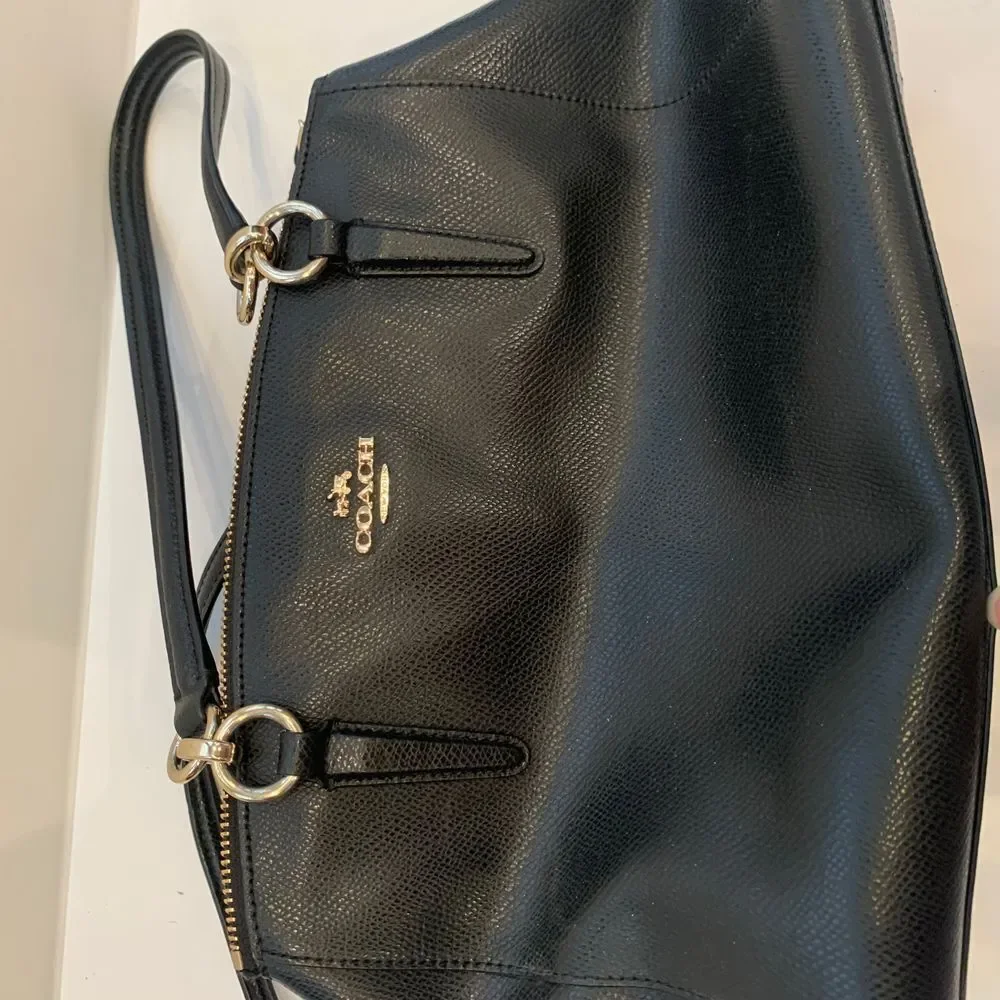 Coach Black Leather Satchel Handbag with‎ Gold Hardware Double Zip Crossbody